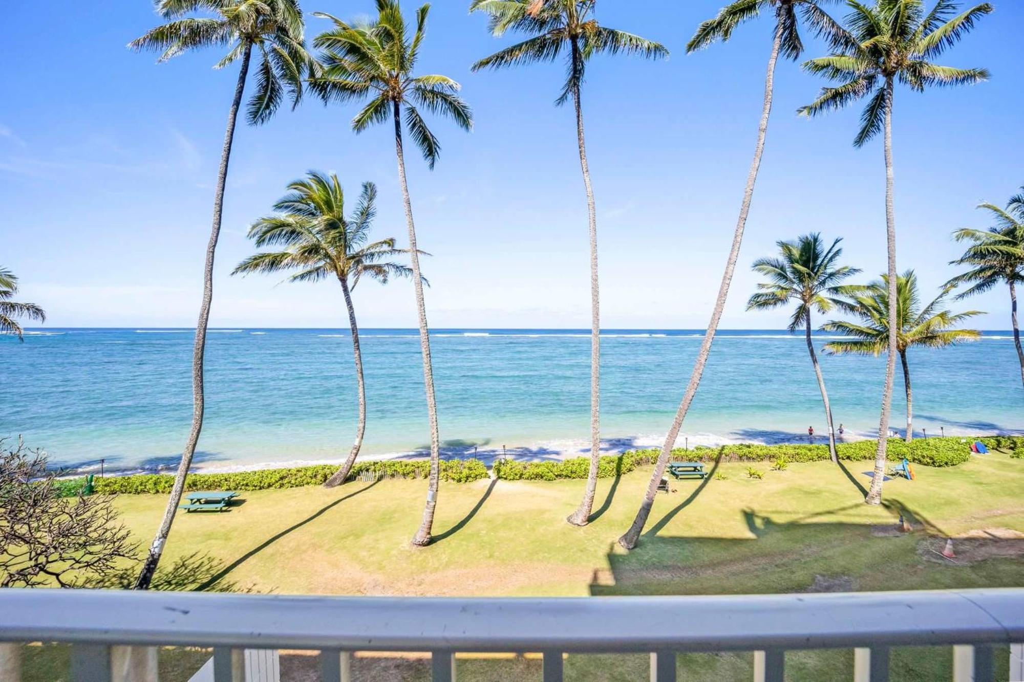Beautiful Beachfront Condo Laie Exterior photo